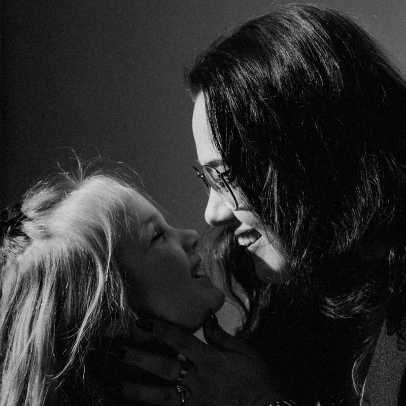 Мама з дитиною